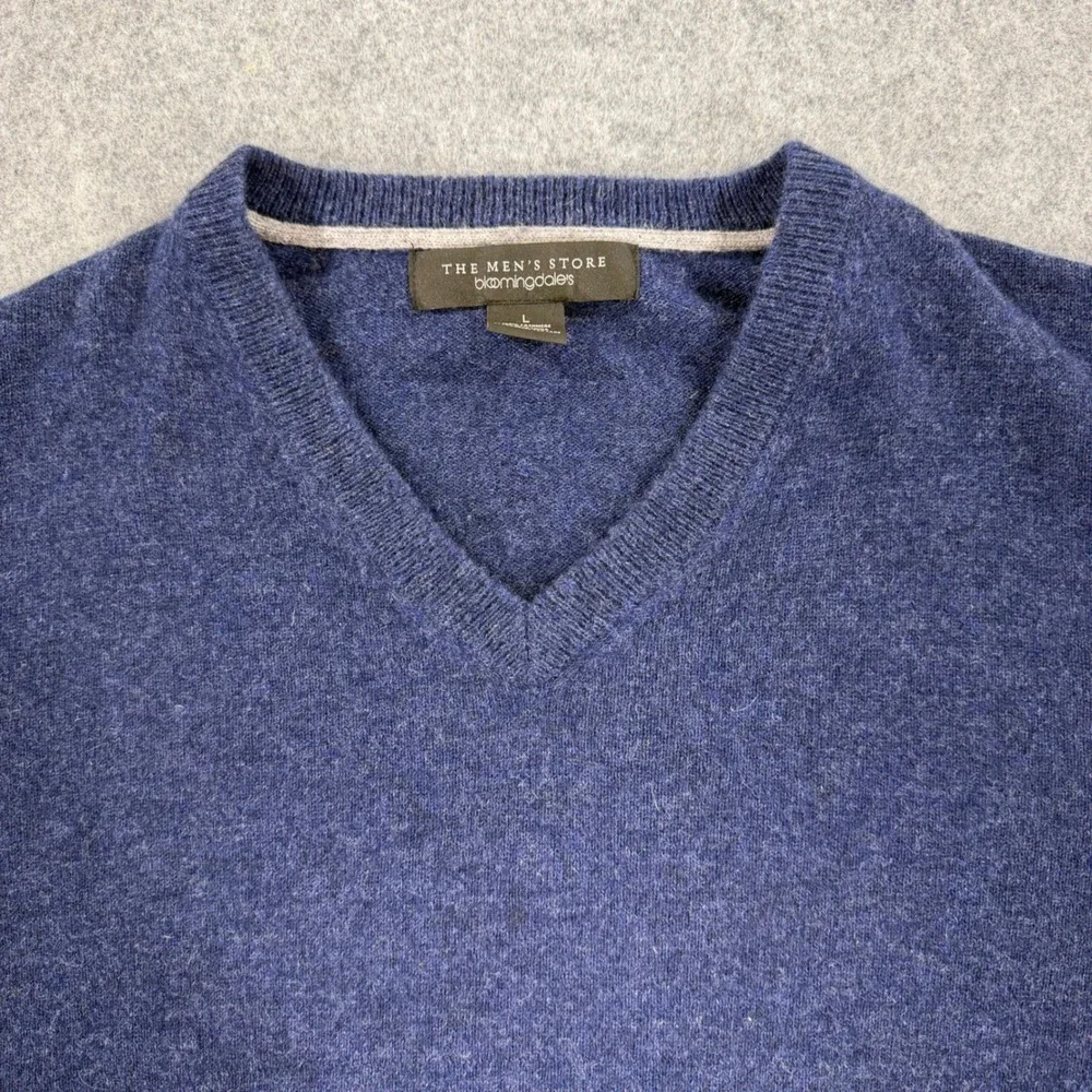 Mens Bloomingdale's Cashmere V-Neck Sweater Blue Heather Large